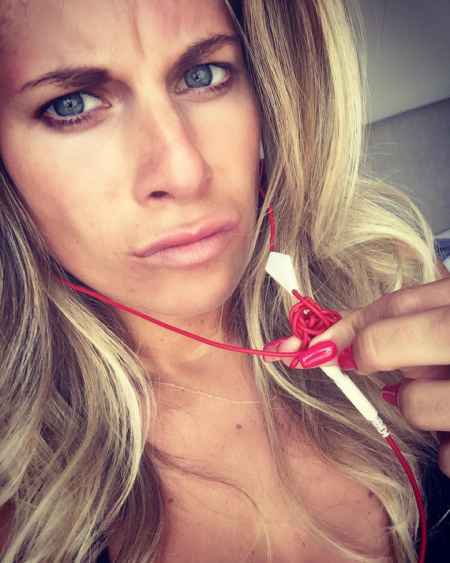 Ashton Meem shares a photo of her